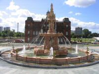 Doulton Fountain with Peoples Palace