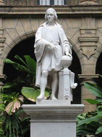 Close-up Statue Christopher Columbus, Palacio de los Capitanes Generales, Havana