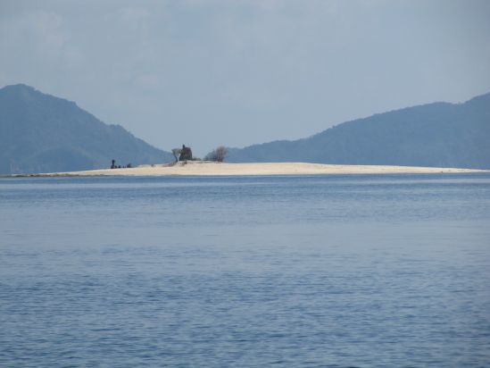 club paradise coron philippines Isla Walang Lang aw closeup picture