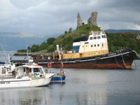 caisteal maol with tugboat isle of skye picture