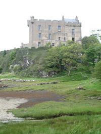 from south dunvagan castle scotland picture