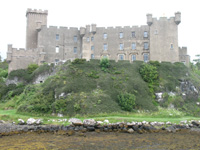 from west closer dunvagan castle scotland picture