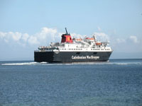Caledonian Isles Ship leaving Brodick Pier