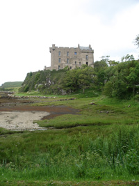 from south west dunvagan castle scotland picture